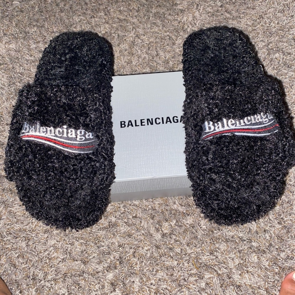 Balenciaga Fur slides